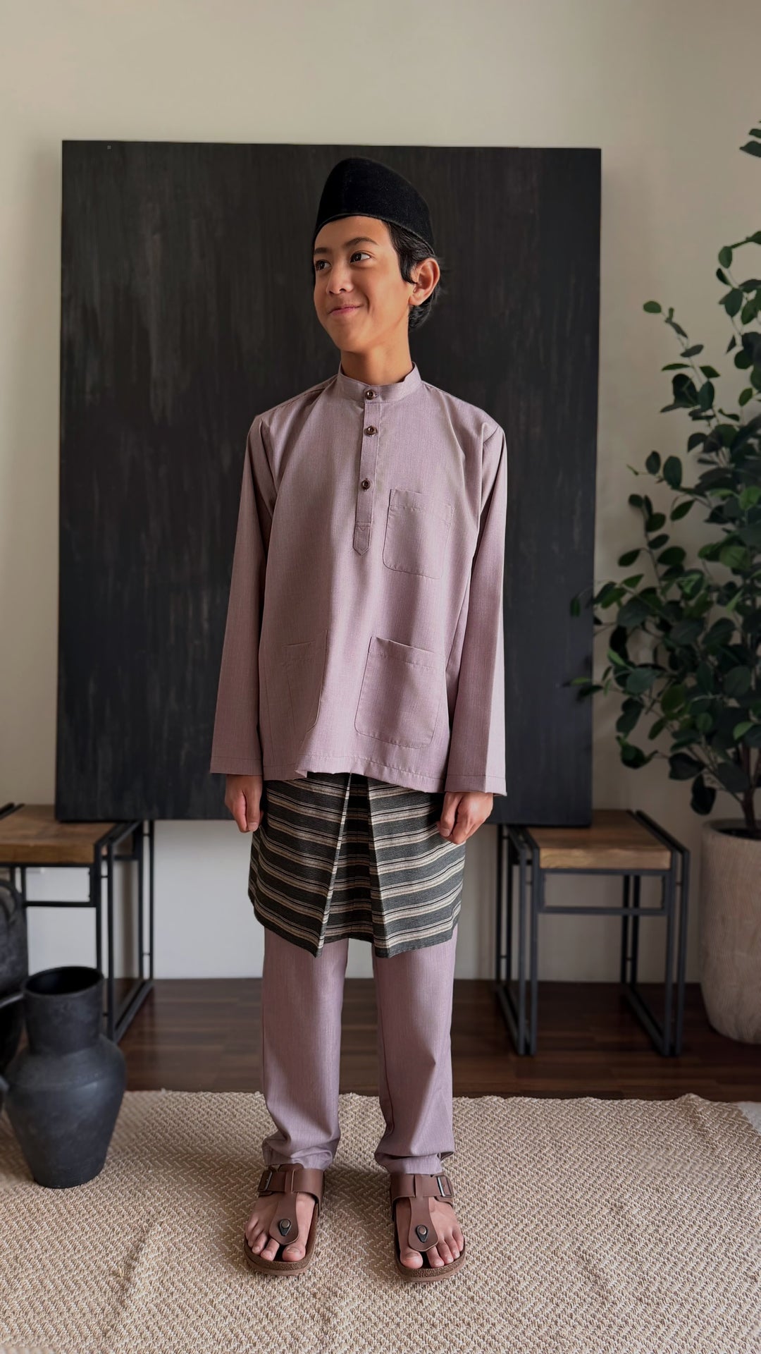 ANDIKA Baju Melayu Cekak Musang Set in Desert Blush