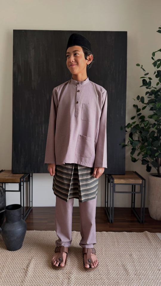 ANDIKA Baju Melayu Cekak Musang Set in Desert Blush