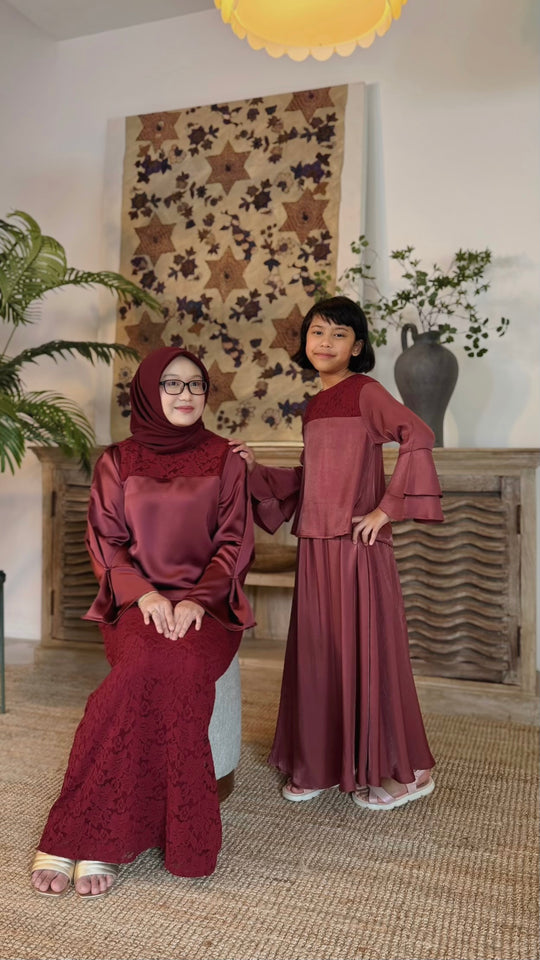 DIYA Modern Kurung Set in Rosewood