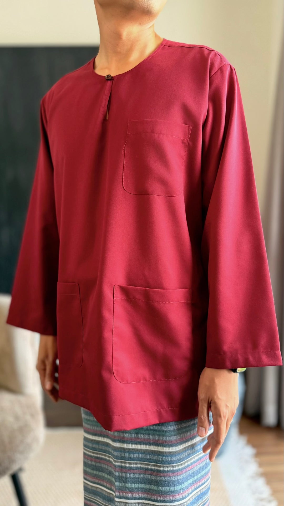 TUAH Baju Melayu Teluk Belanga in Maroon