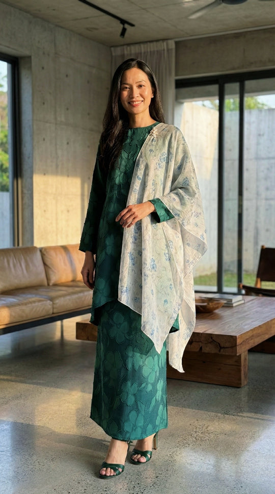 EMBUN Long Kurung Set in Emerald