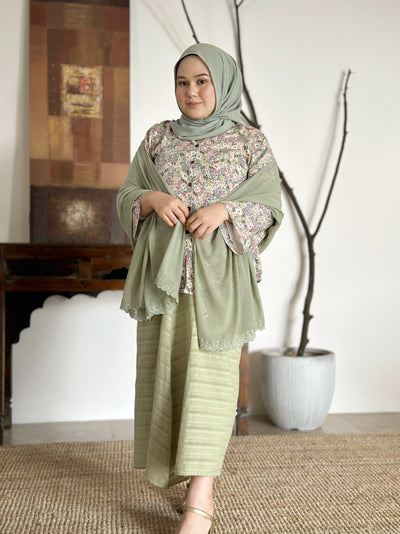 CEMARA Short Kebaya Set in Olive Floral