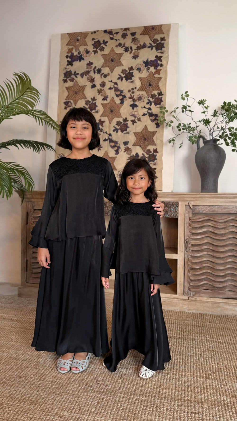 DIYA Modern Kurung Set in Noir Grace