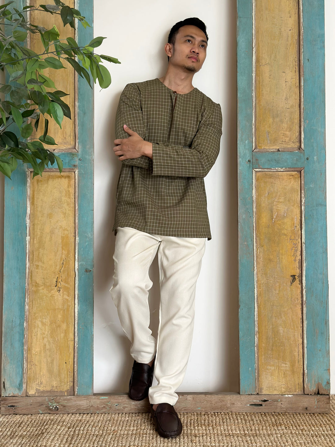 BUDI Teluk Belanga Kurta in Olive