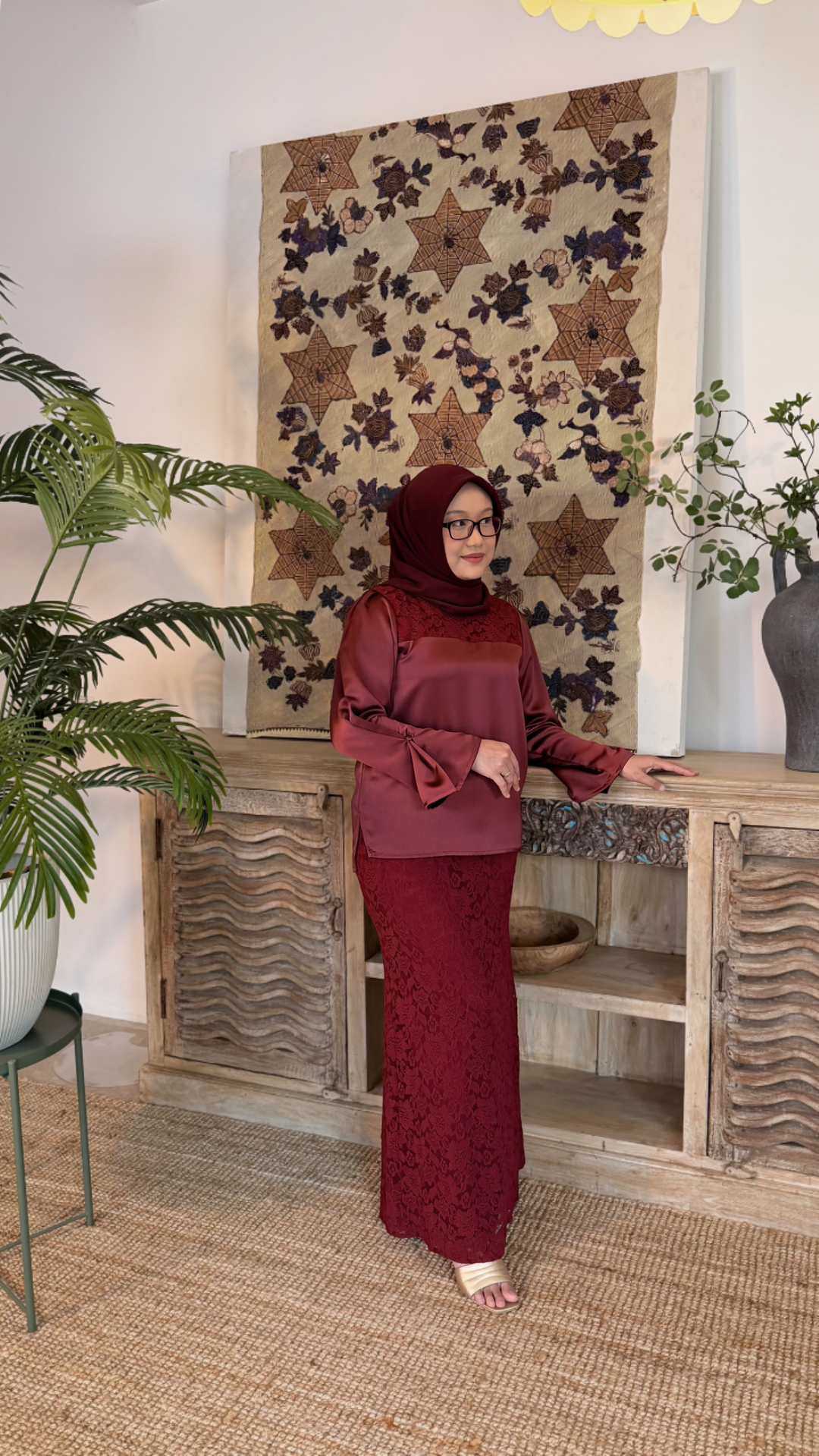 YASMIN Modern Kurung Set in Rosewood