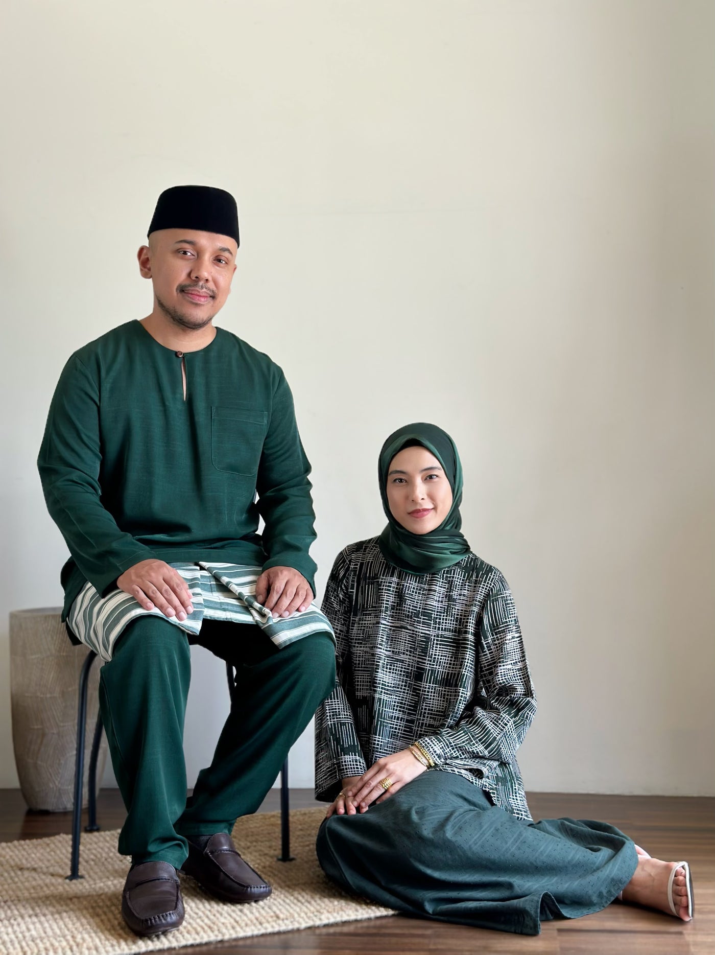 MALIK Teluk Belanga Baju Melayu Set in Emerald