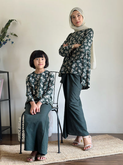 CENDANA Short Kurung Set in Emerald Bloom