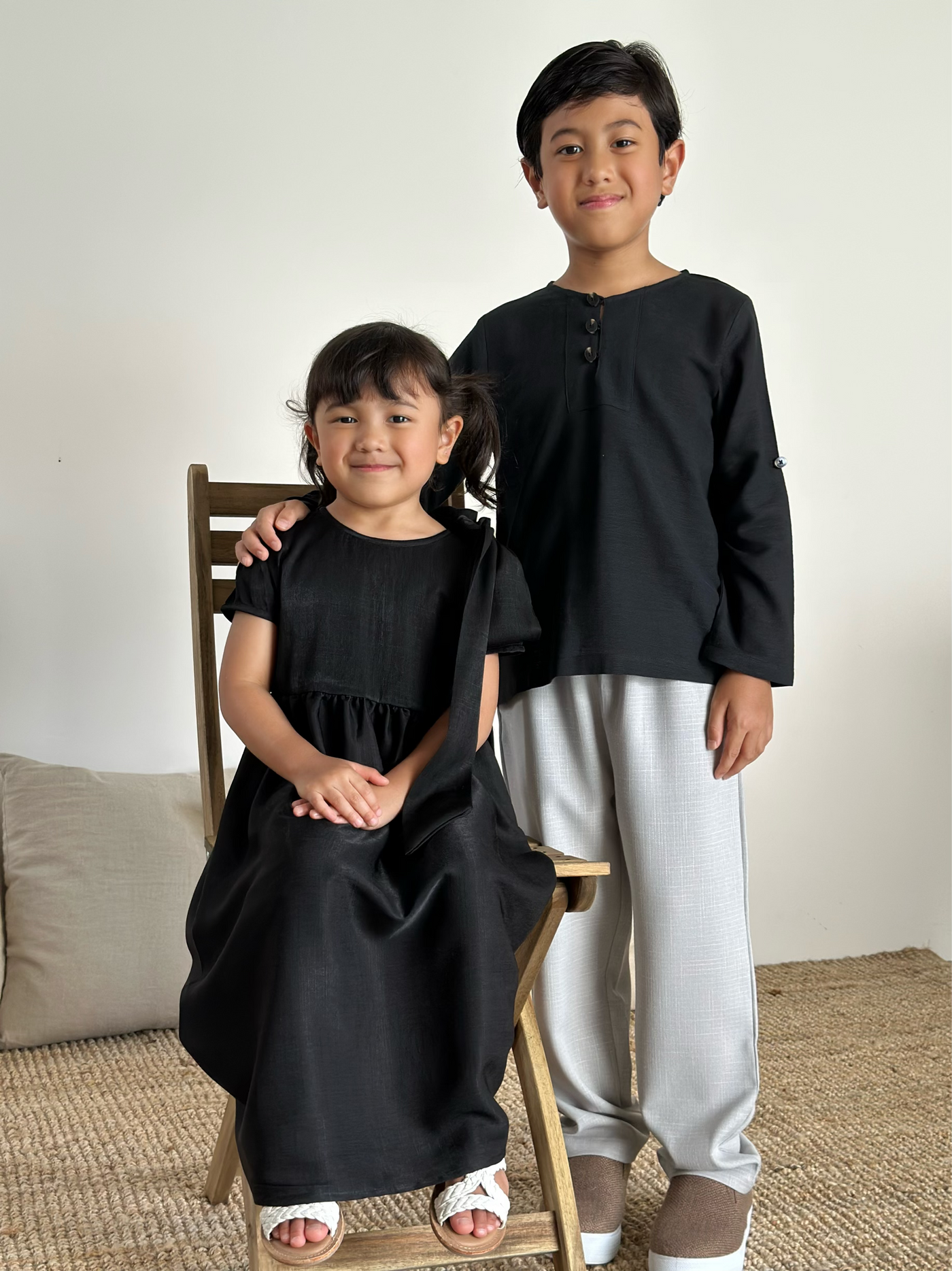 DAISY Shoulder Bow Dress in Jet Black