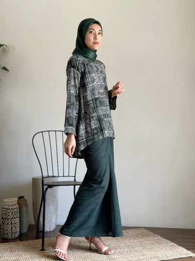CENDANA Short Kurung Set in Emerald