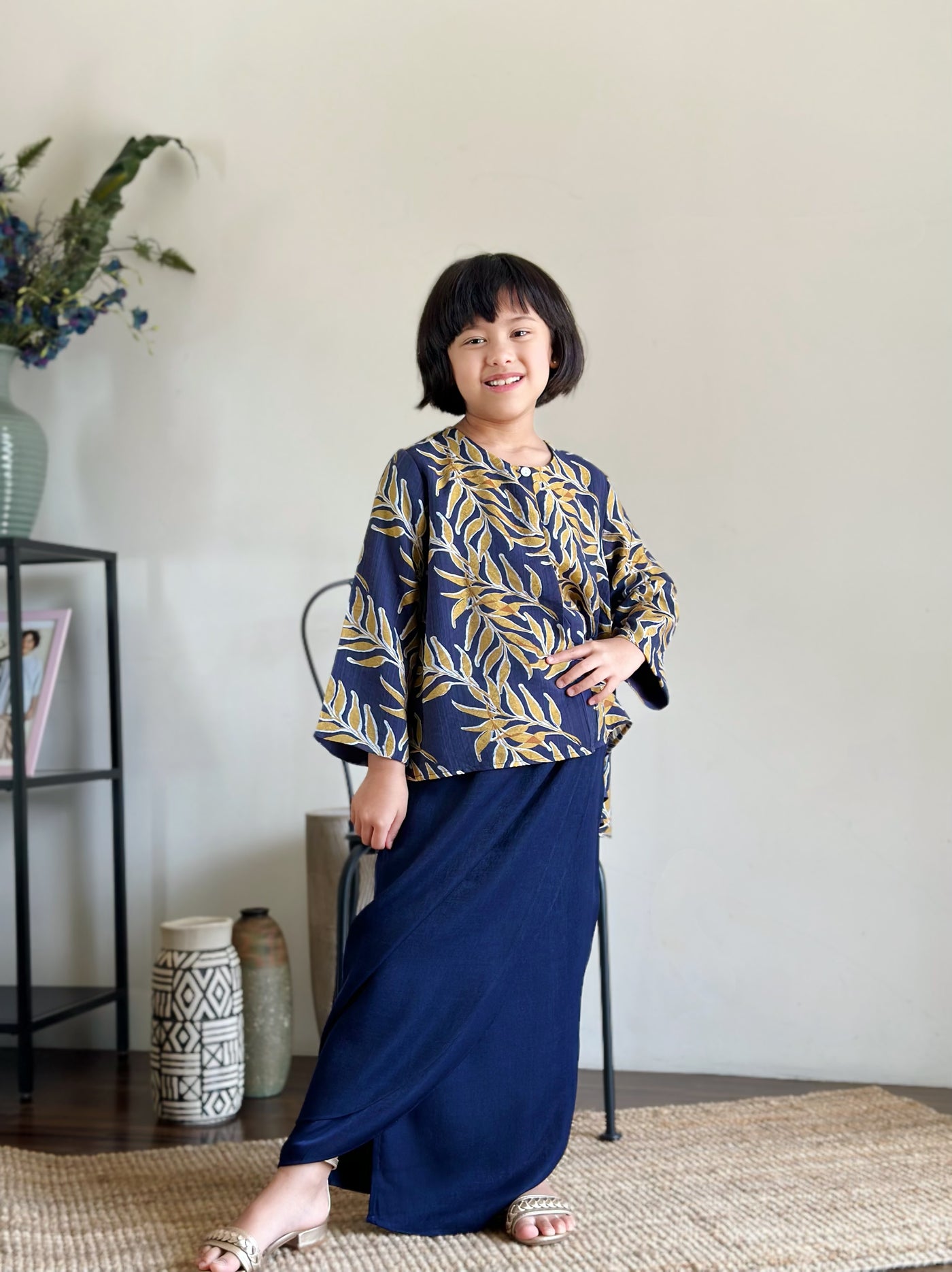 KARTIKA Modern Kurung Set in Midnight Foliage