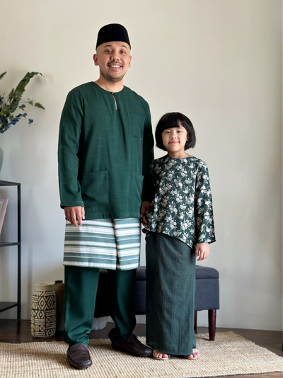 KURNIA Short Kurung Set in Emerald Bloom