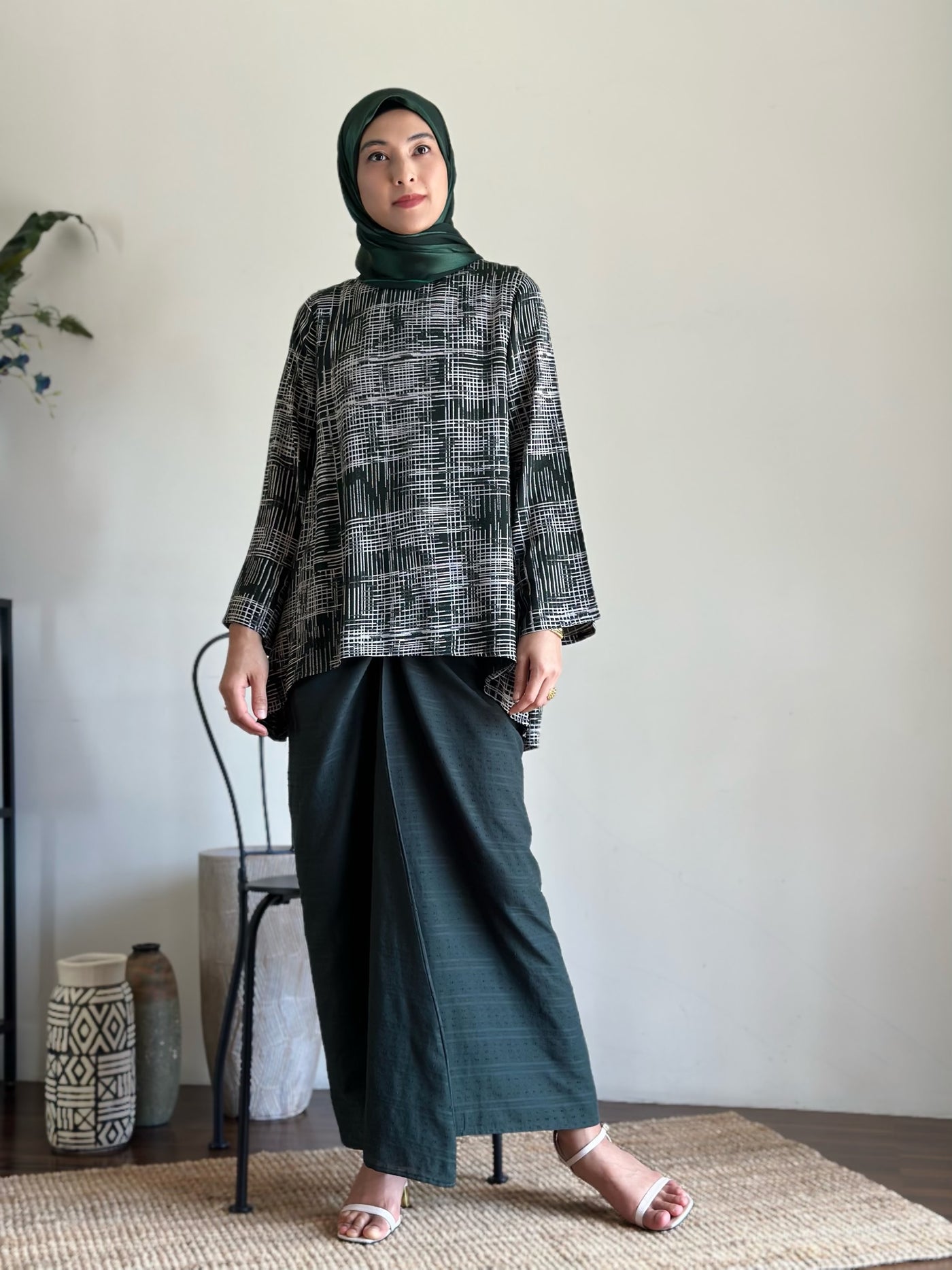 CENDANA Short Kurung Set in Emerald