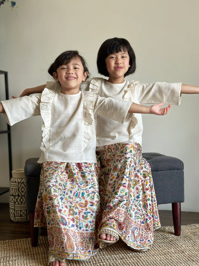 RIANG Frill Blouse & Skirt Set in Vanilla Blossom
