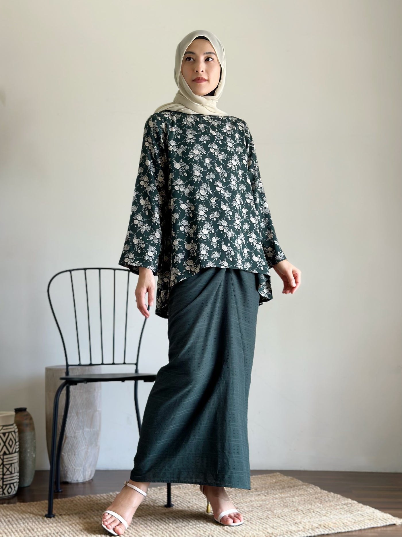 CENDANA Short Kurung Set in Emerald Bloom