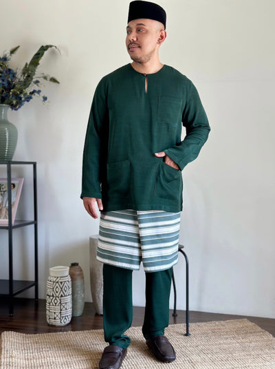 IDRIS Pelikat Style Samping in Green Stripes