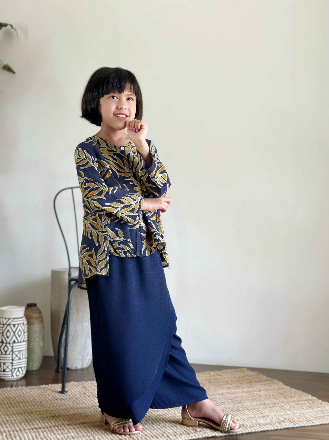 KARTIKA Modern Kurung Set in Midnight Foliage