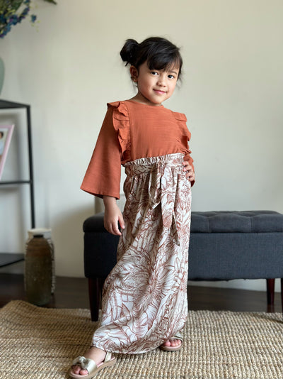 RIANG Frill Blouse & Skirt Set in Cinnamon Lush