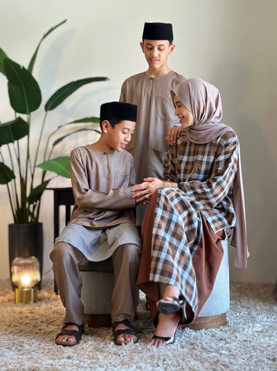 MAIMUNAH Kurung Kedah Set in Cocoa