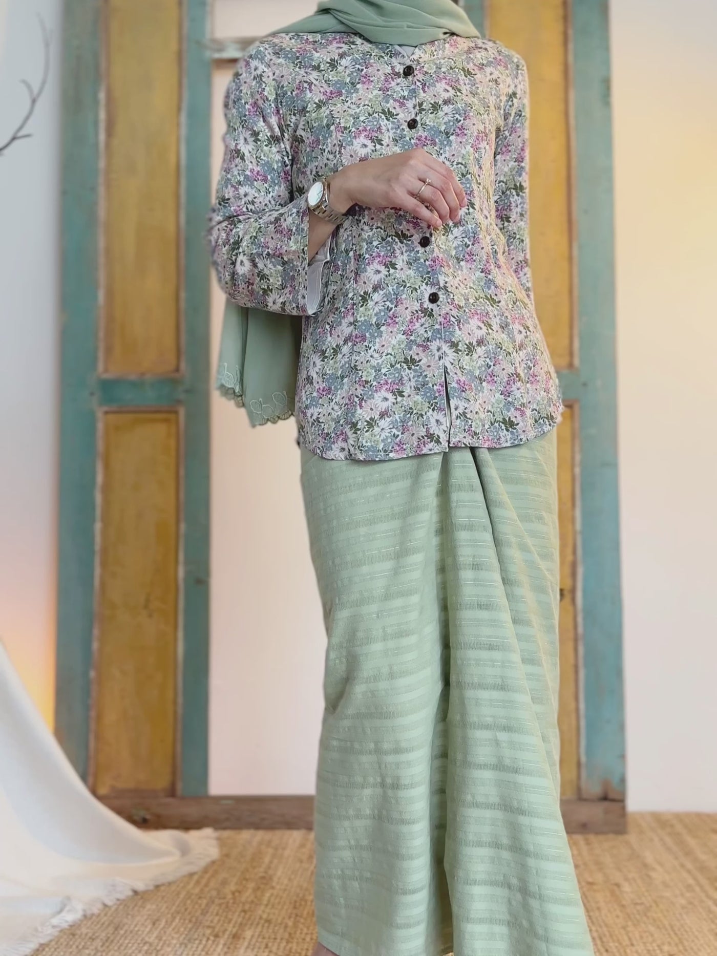 CEMARA Short Kebaya Set in Olive Floral