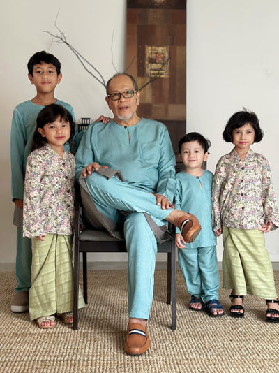MALIK Teluk Belanga Baju Melayu Set in Turquoise