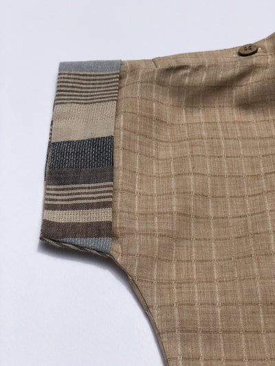 SPARROW Unisex Buttoned-shoulder Shirt in Dust