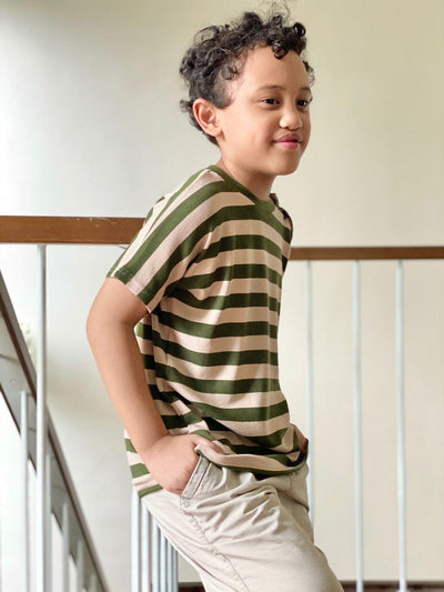 DYLAN Unisex Shoulder-Buttoned Tee in Olive
