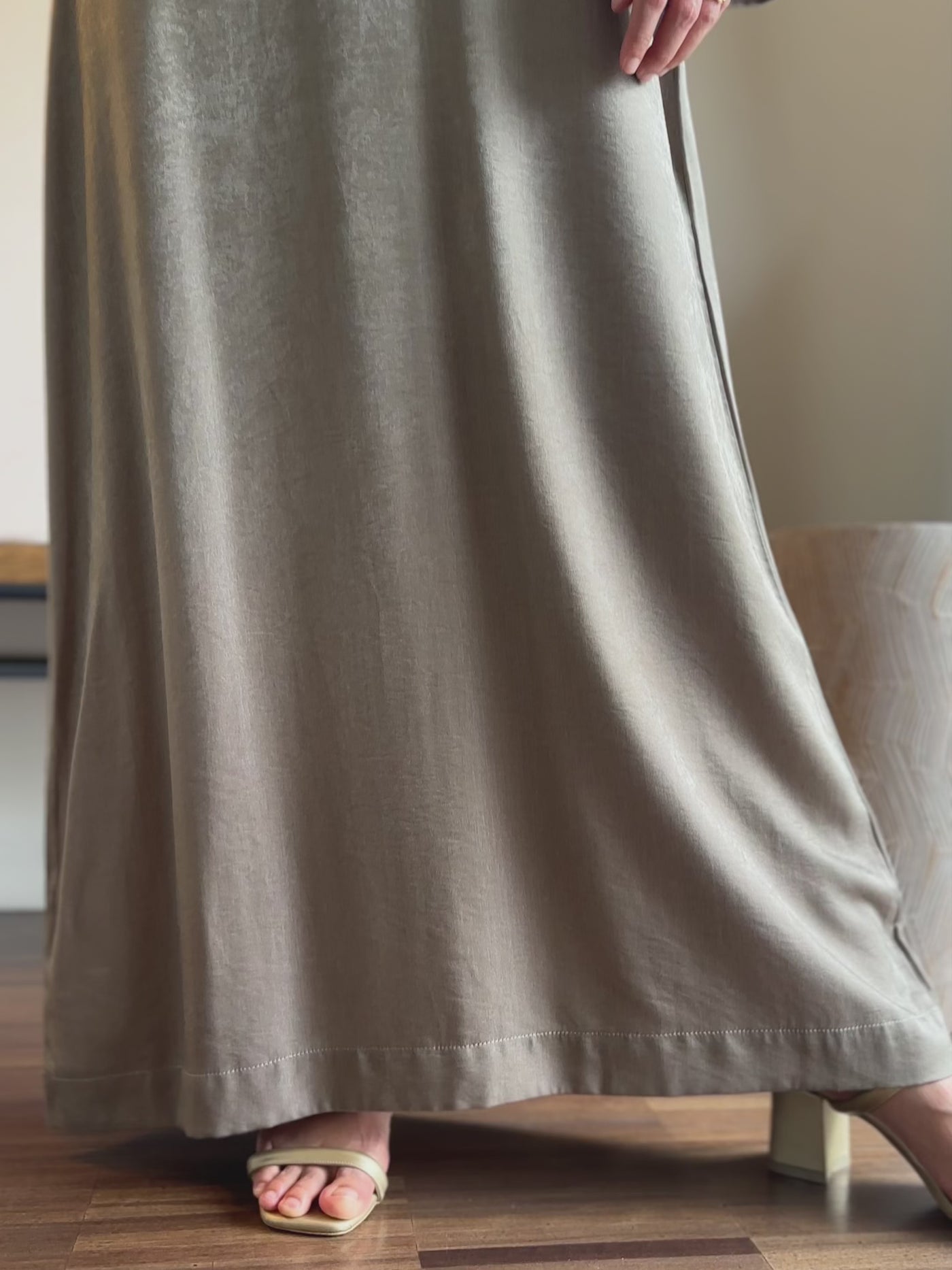 MARYAM Flare Abaya in Mud Green