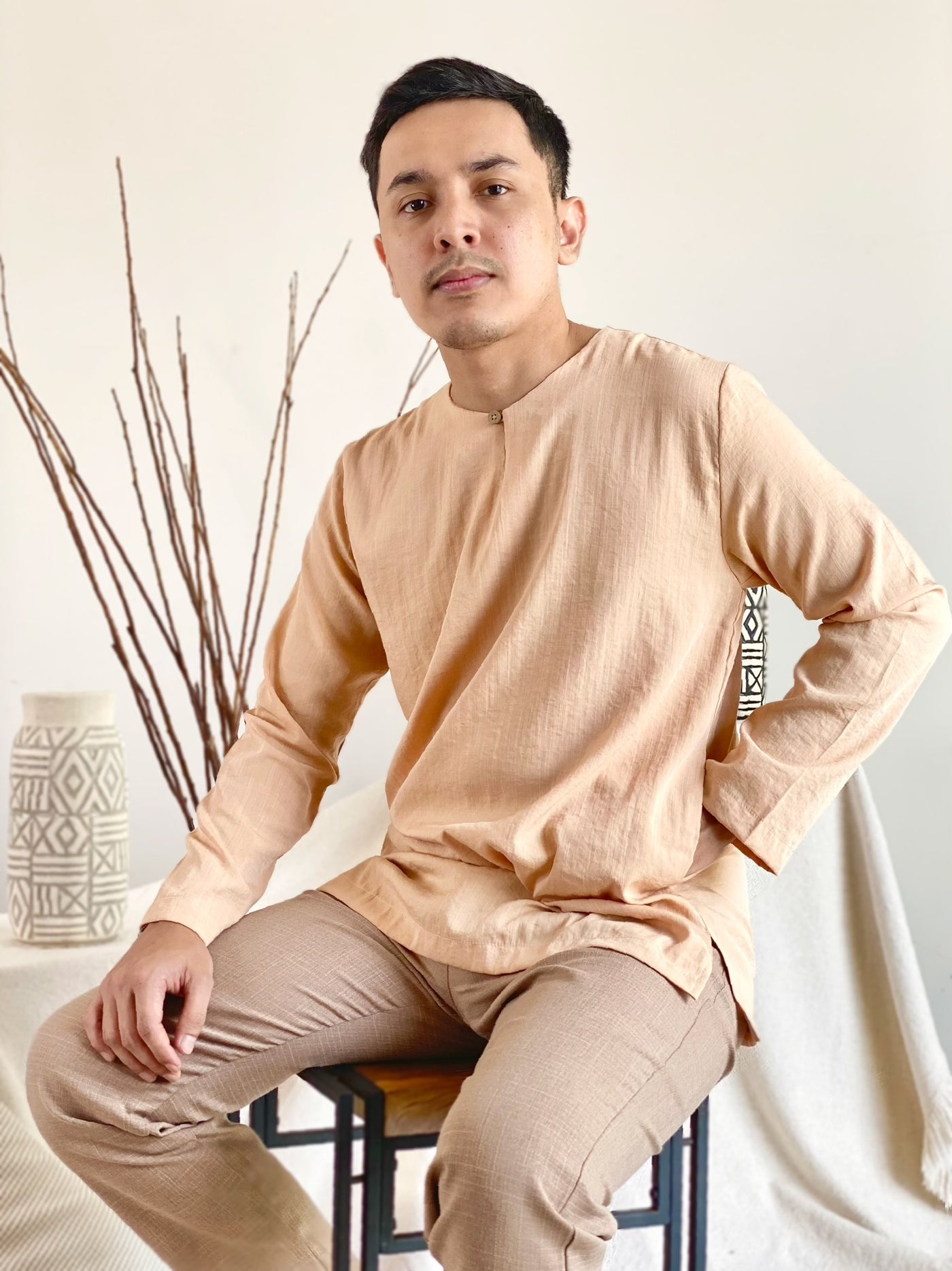 BUDI Teluk Belanga Kurta in Peach