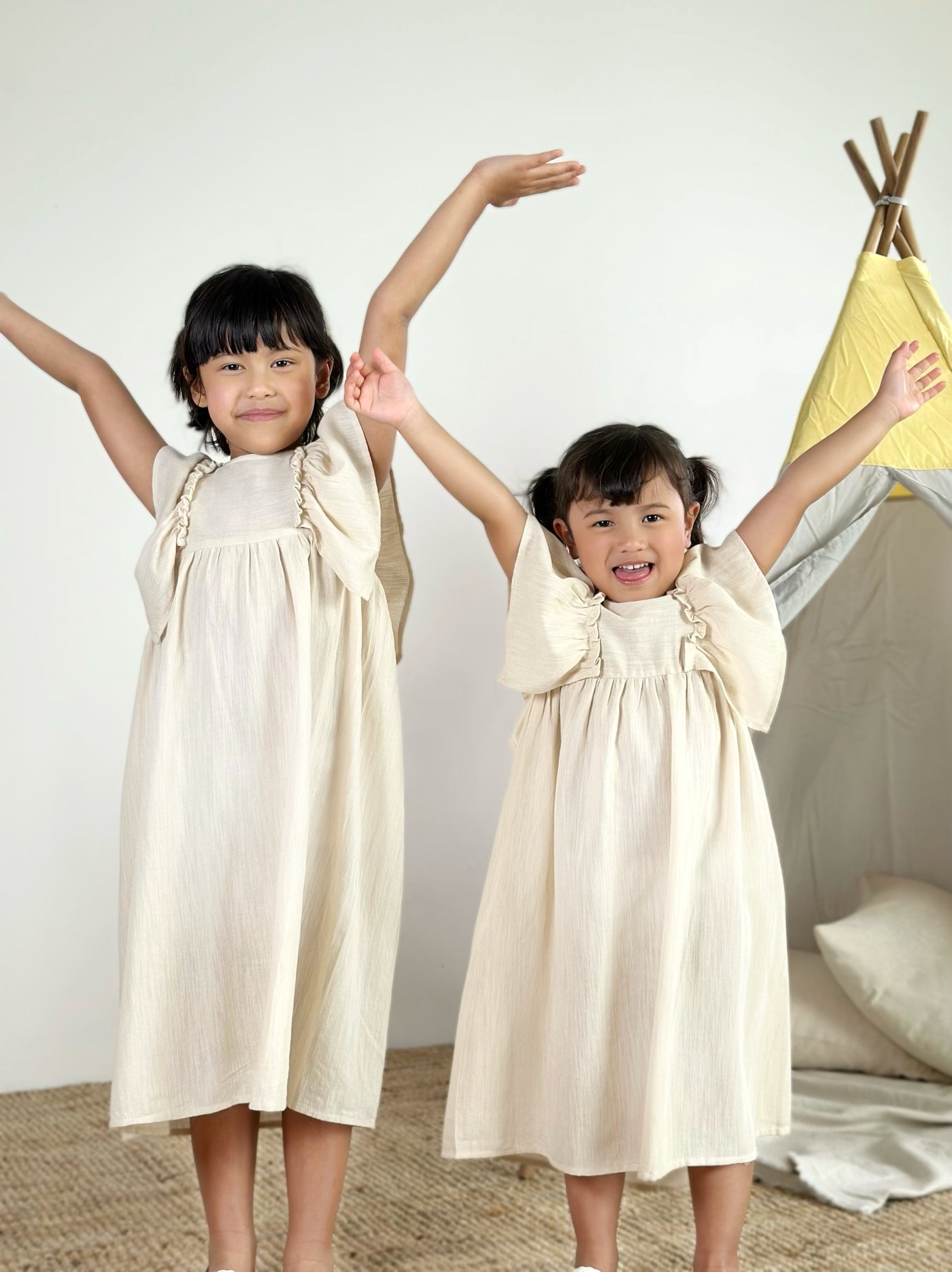 FRIDA Frill Dress in Vanilla