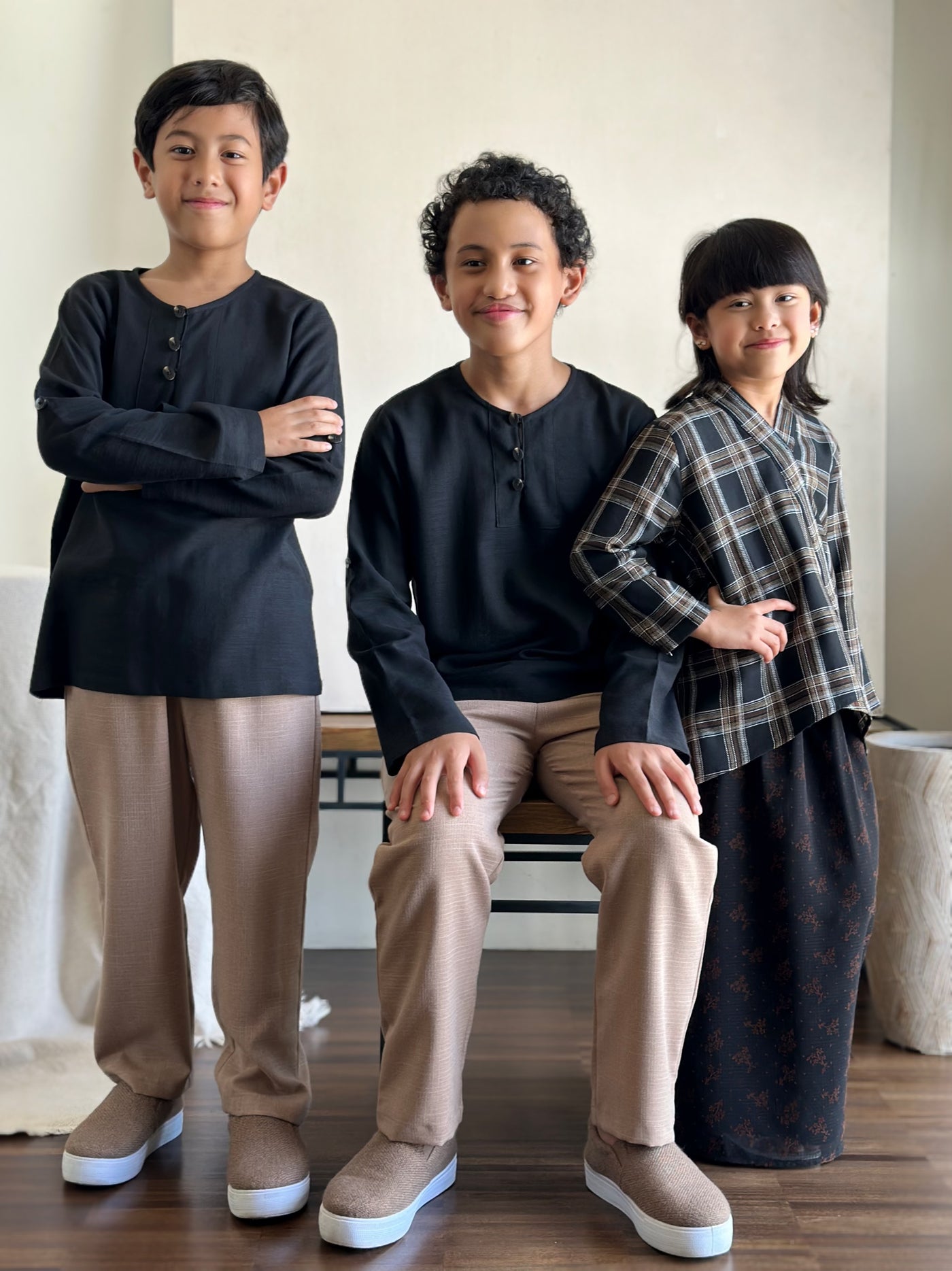 EZRA Kurta in Charcoal