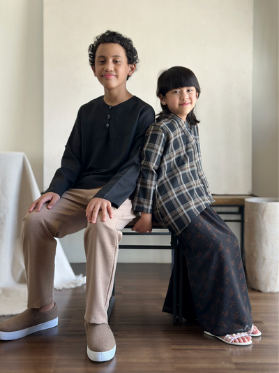 SIREH Modern Kebaya with Skirt Set in Black Plaid