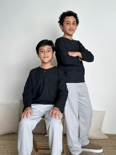 EZRA Kurta in Charcoal