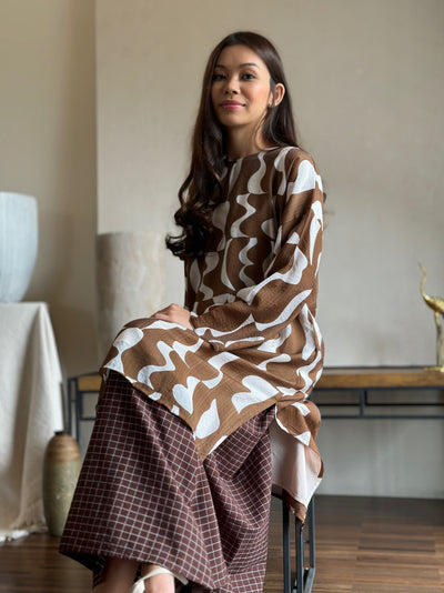 TANJUNG Long Kurung Set in Cocoa