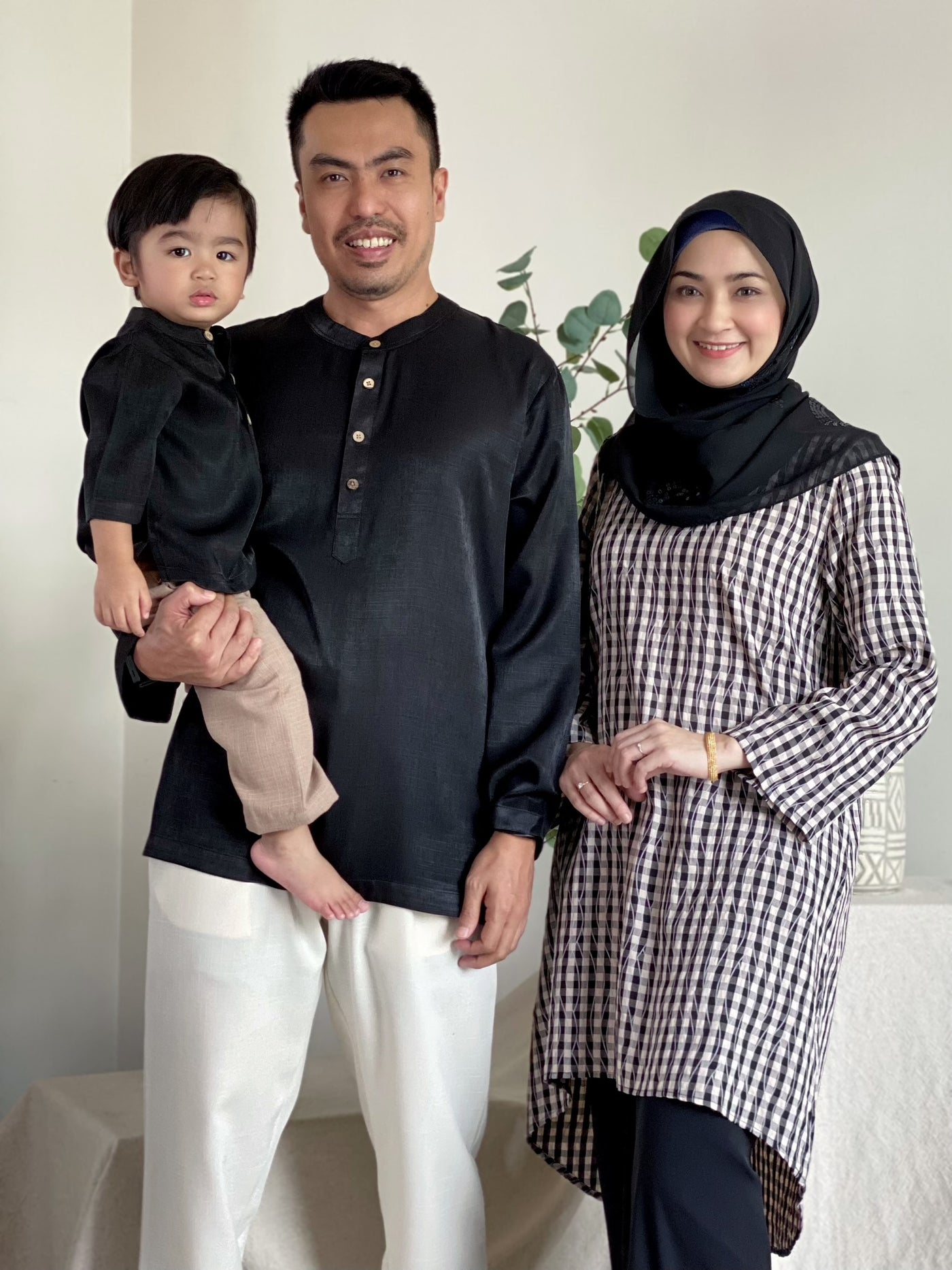 AHMAD Kurta in Black