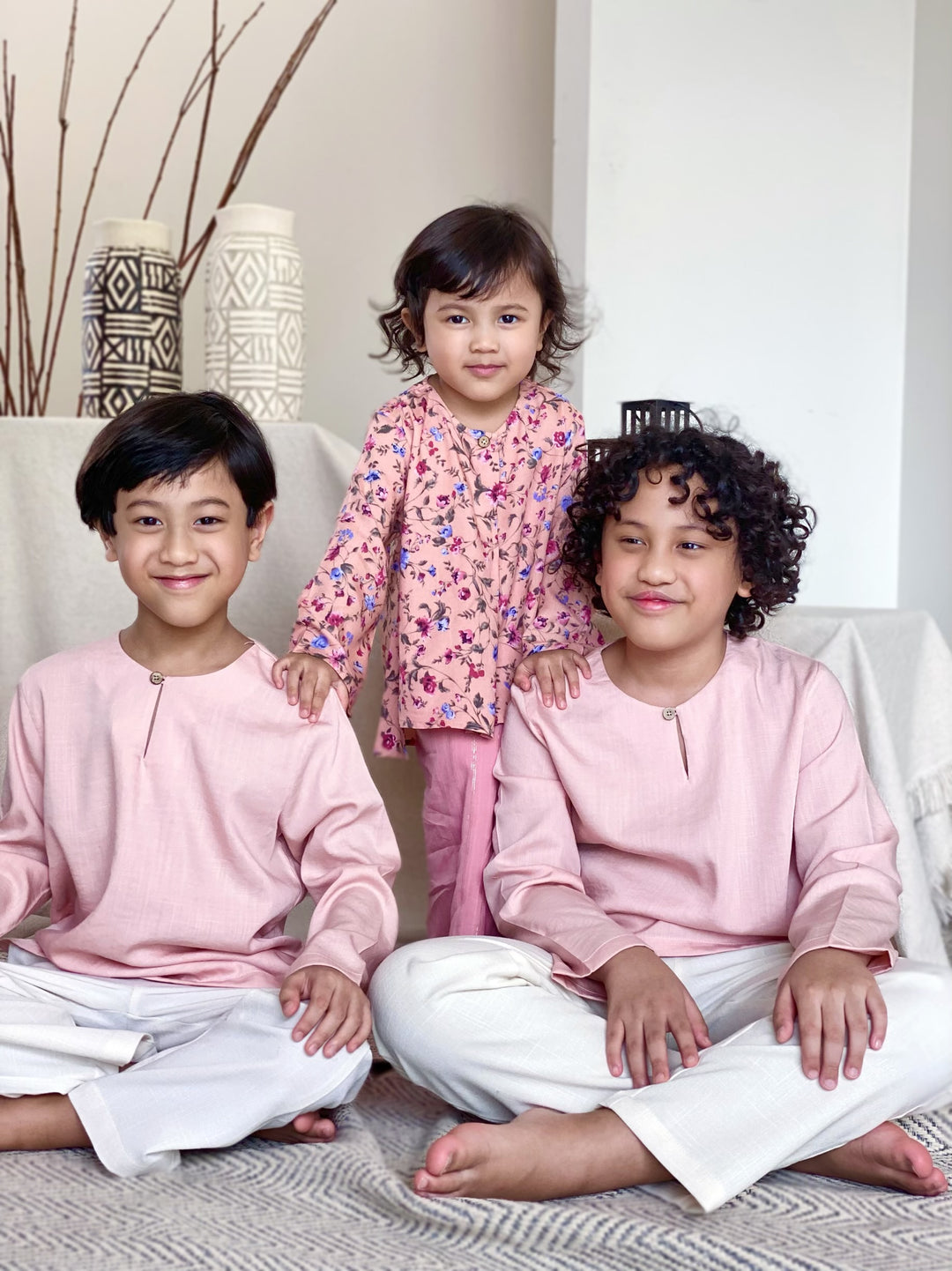 DAMAI Teluk Belanga Kurta in Pink