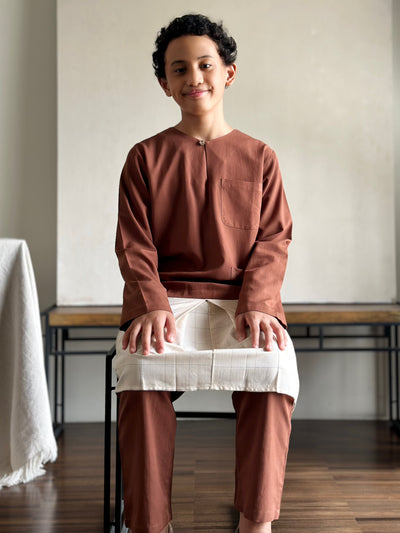 NUH Teluk Belanga Baju Melayu Set in Cocoa