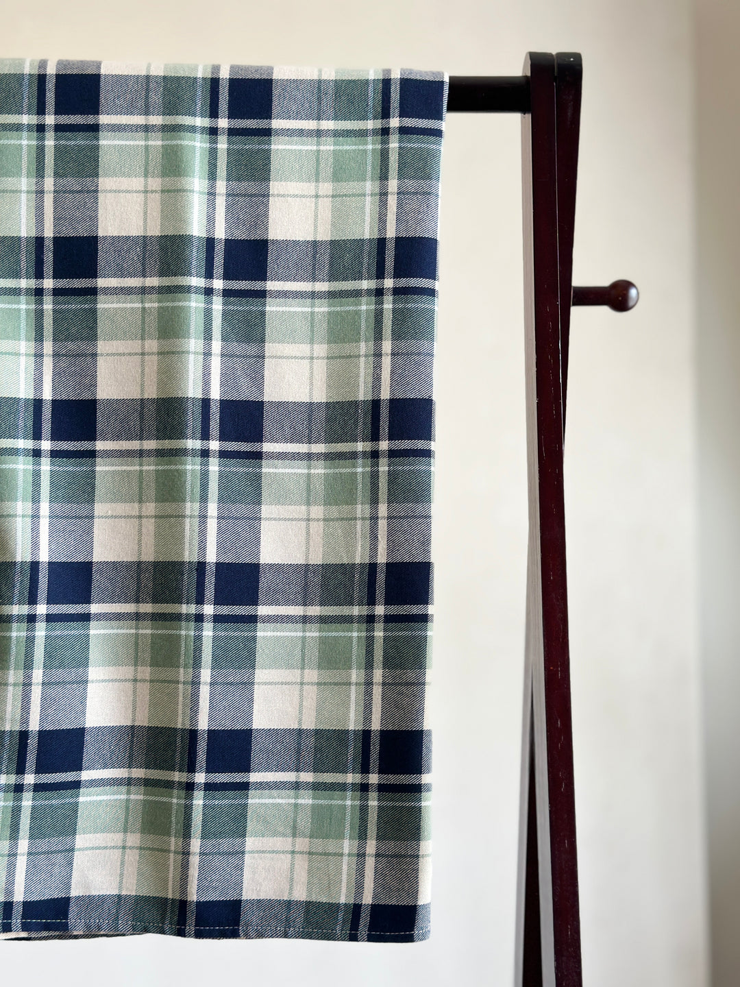 IDRIS Pelikat Style Samping in Green Plaid