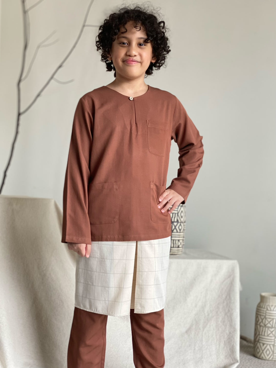 NUH Teluk Belanga Baju Melayu Set in Cocoa