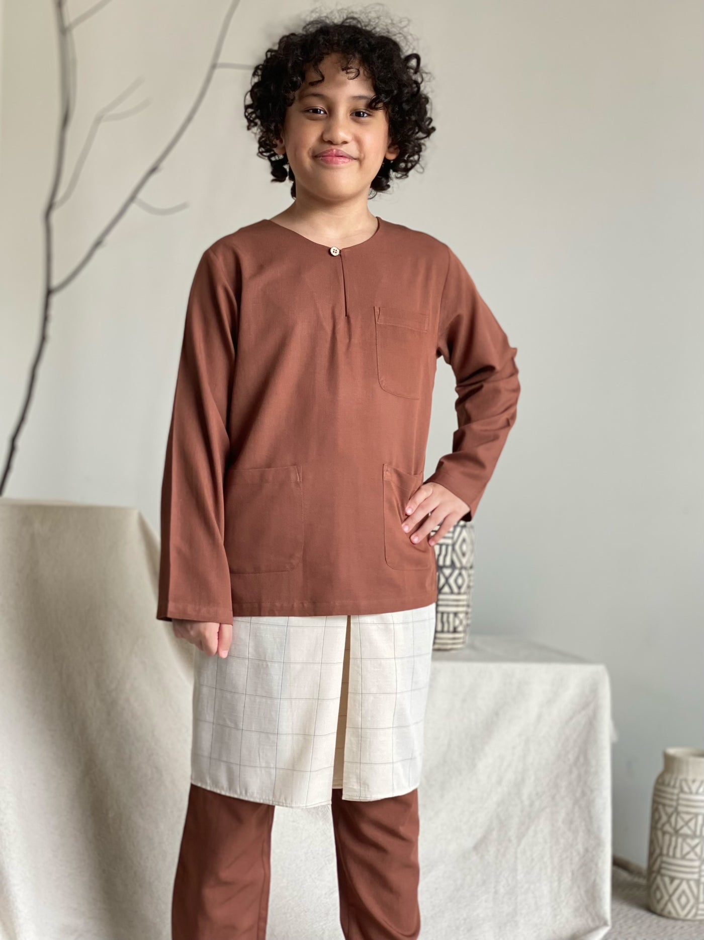 NUH Teluk Belanga Baju Melayu Set in Cocoa