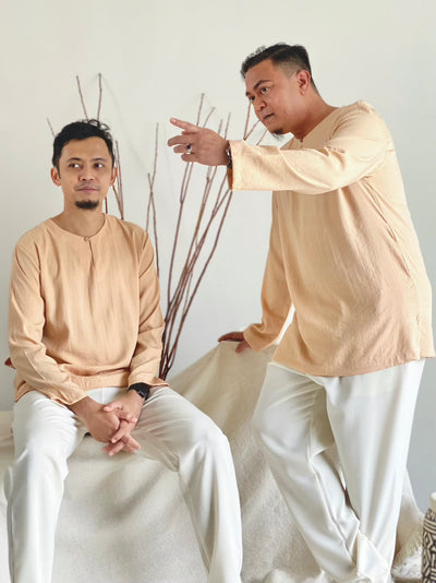BUDI Teluk Belanga Kurta in Peach