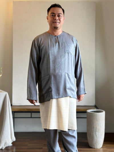 MALIK Teluk Belanga Baju Melayu Set in Pewter