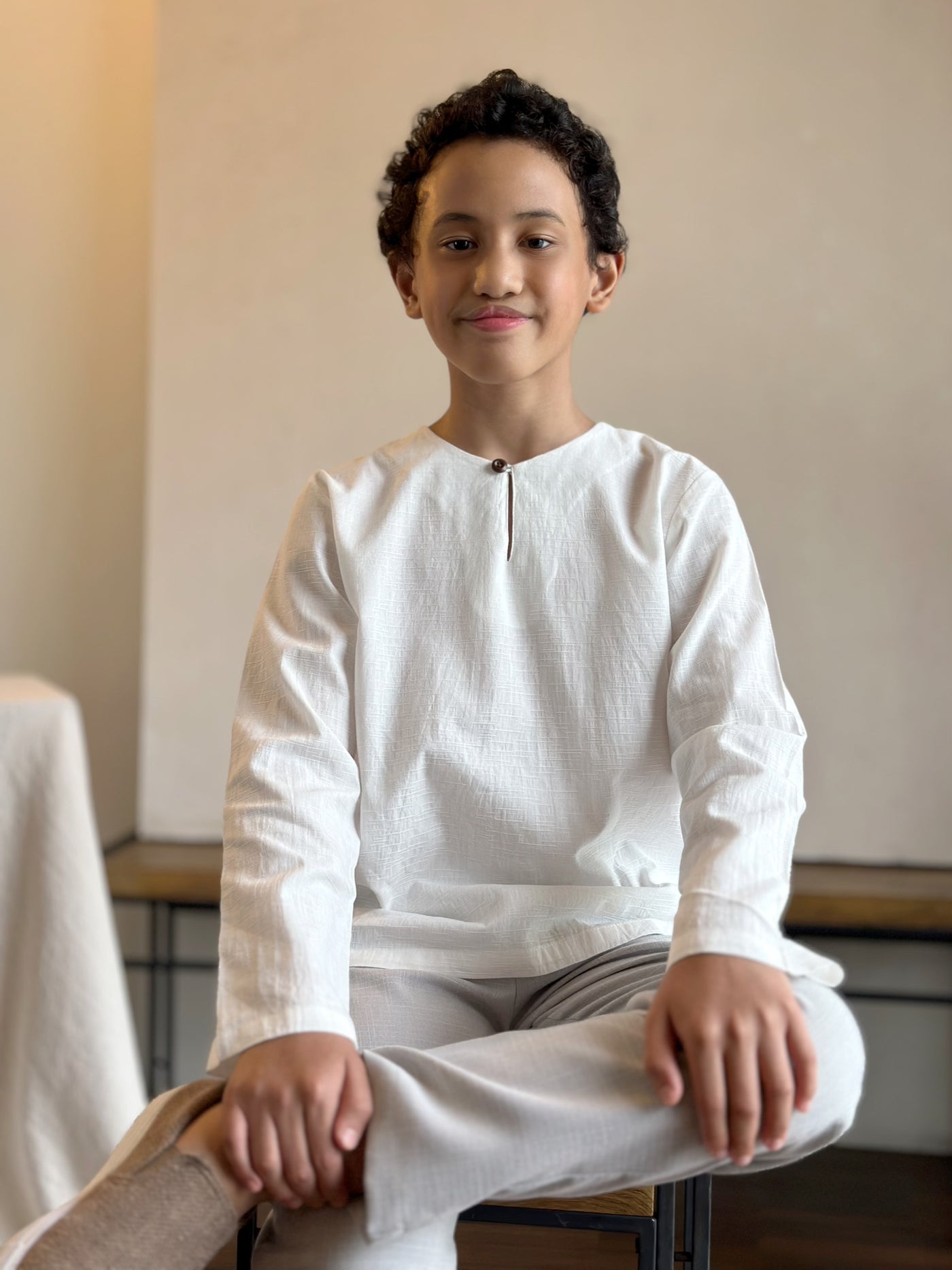 DAMAI Teluk Belanga Kurta in White