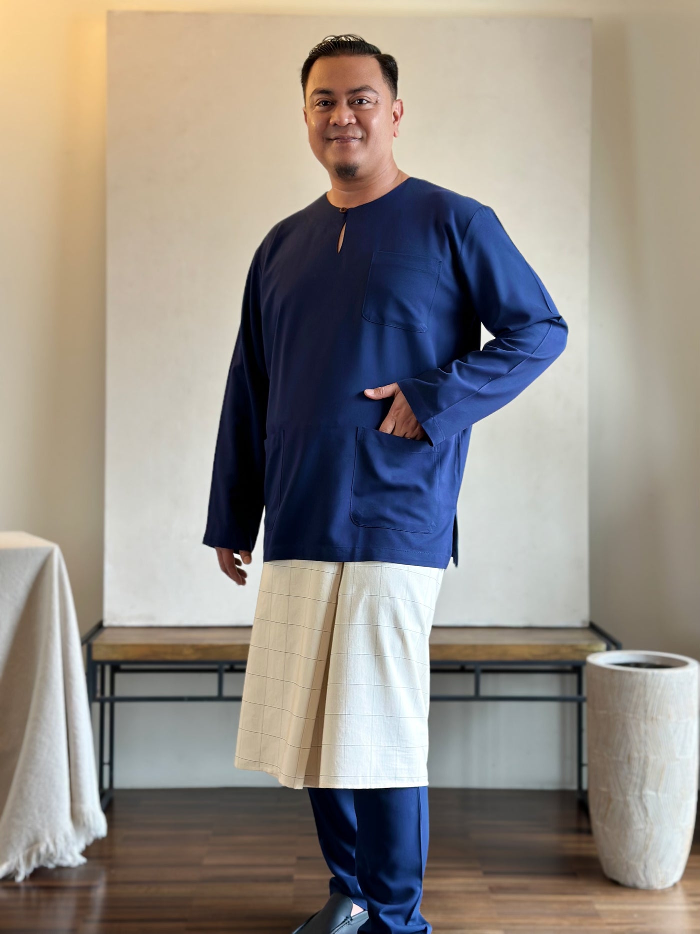 MALIK Teluk Belanga Baju Melayu Set in Navy