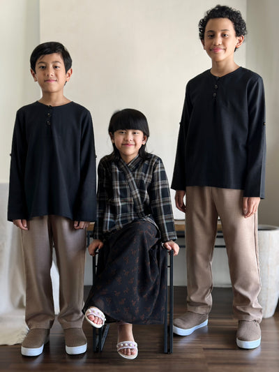 EZRA Kurta in Charcoal