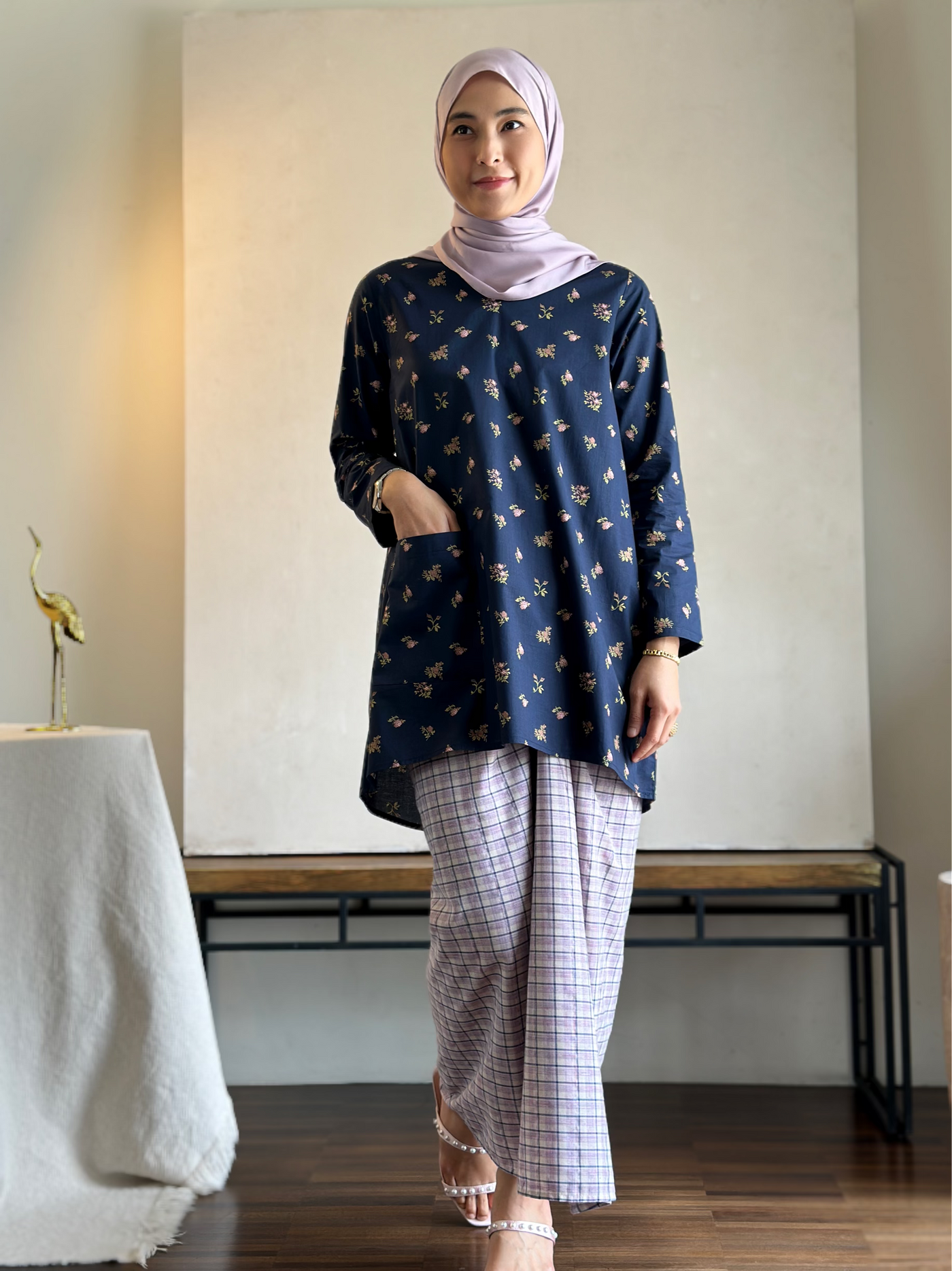 BIDARA Kurung Set in Navy-lilac