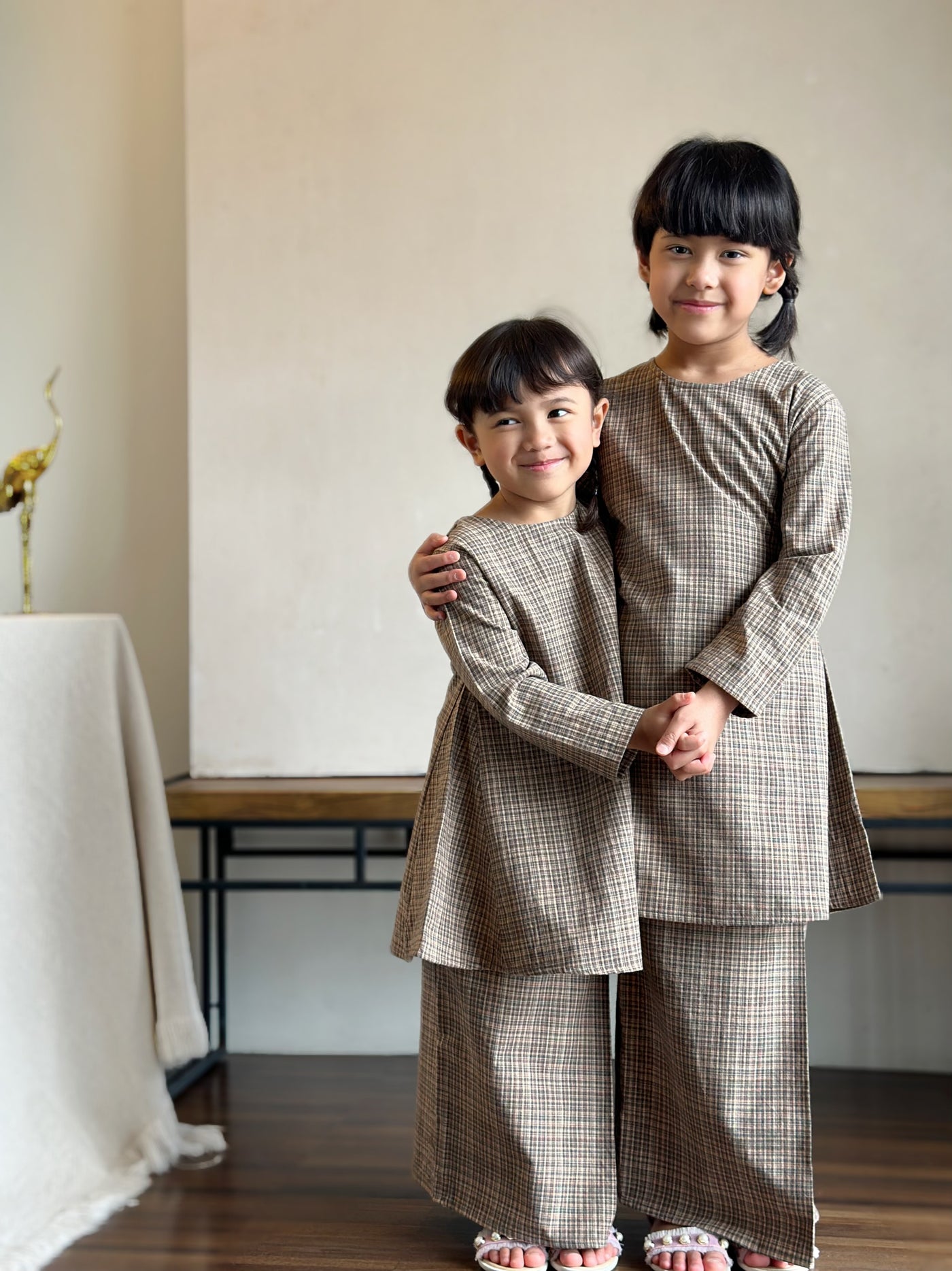 MELATI Kurung Pahang Set in Tartan Checks