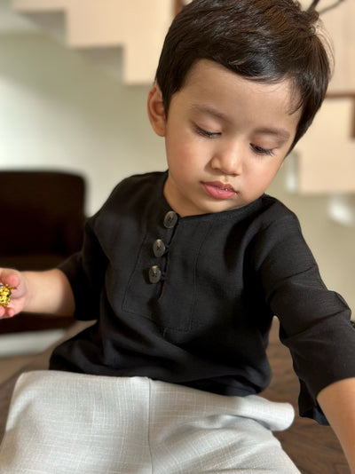 EZRA Kurta in Charcoal