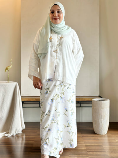 MUSTIKA Mini Kebarung Set in White Garden