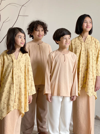 DAMAI Teluk Belanga Kurta in Peach
