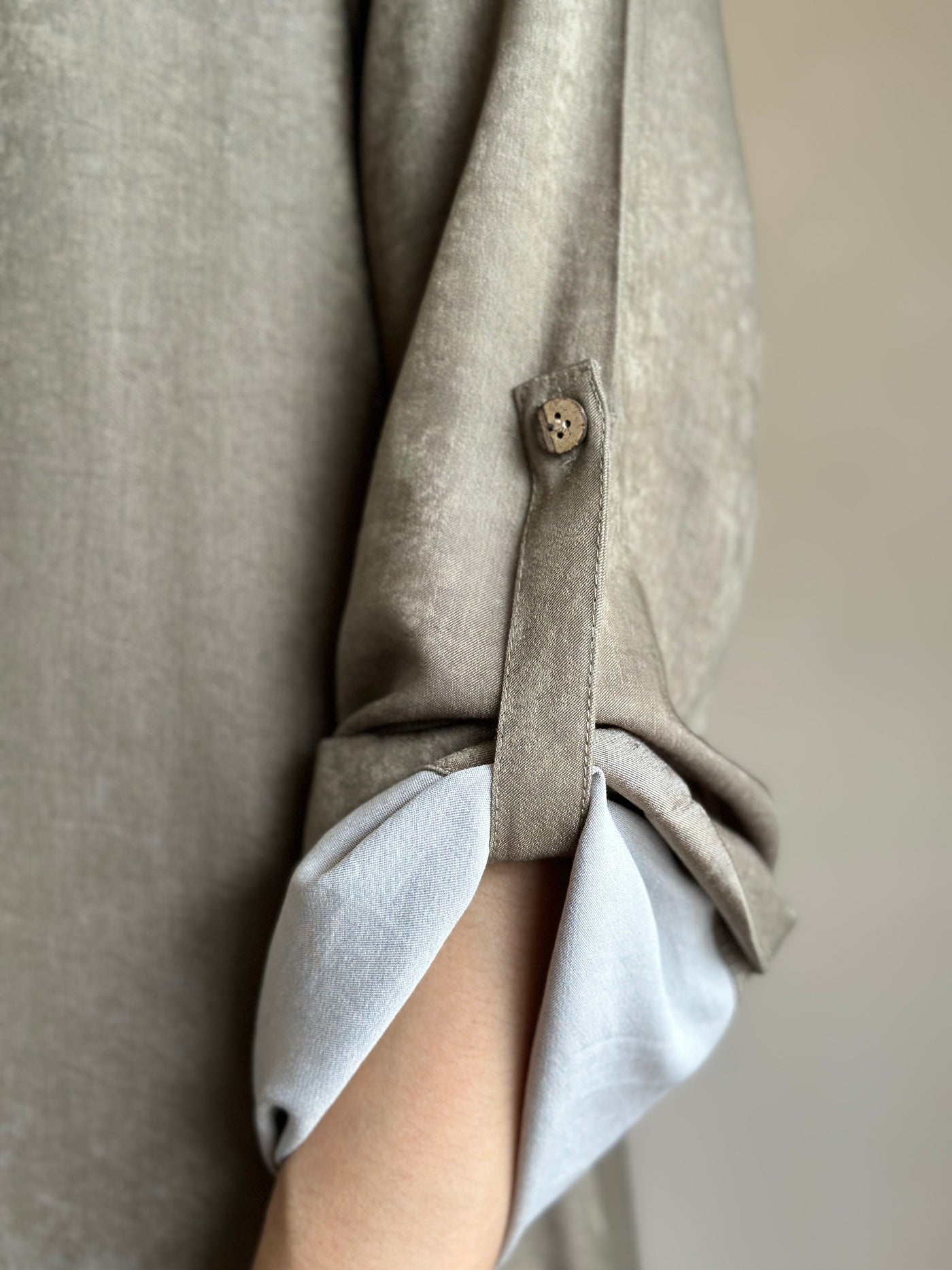 MARYAM Flare Abaya in Mud Green